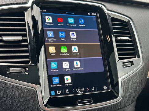 Certified 2024 Volvo XC90 T8 Plus image 11