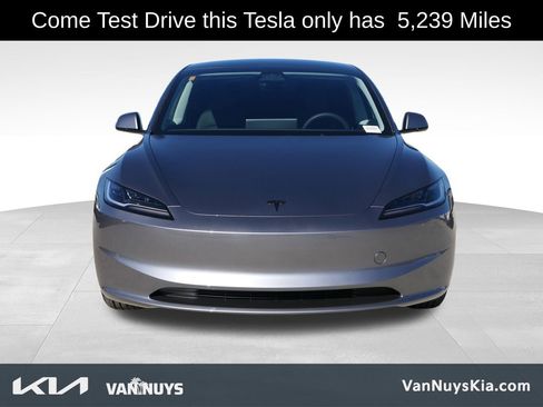 Used 2025 Tesla Model 3 Long Range image 8