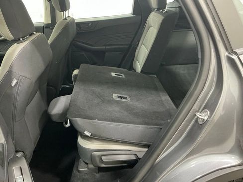 Used 2022 Ford Escape S image 16