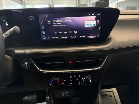 Used 2025 Buick Encore GX Preferred w/ Comfort Package FWD image 20