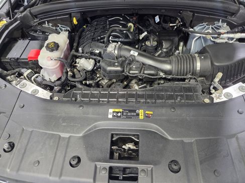 Certified 2024 Jeep Grand Cherokee L Limited AWD/4WD image 32