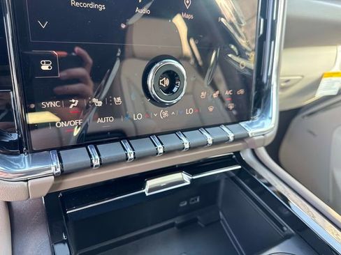 New 2026 GMC Yukon XL Denali w/ Denali Reserve Package RWD image 29