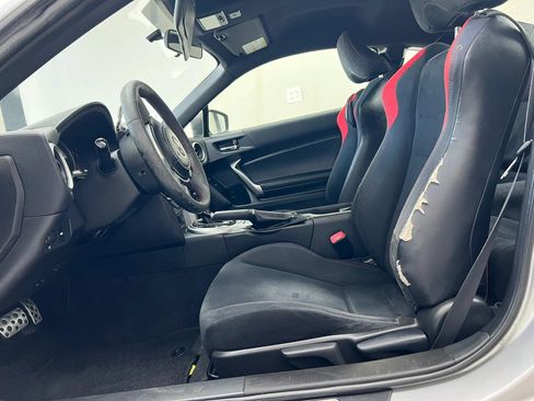 Used 2014 Scion FR-S RWD image 8