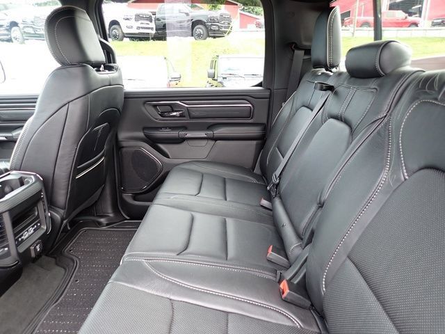Used 2024 RAM 1500 Limited AWD/4WD image 16