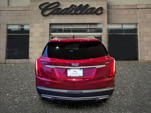 Certified 2024 Cadillac XT5 Premium Luxury AWD/4WD image 4