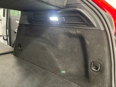 Used 2024 Cadillac XT4 Premium Luxury image 32