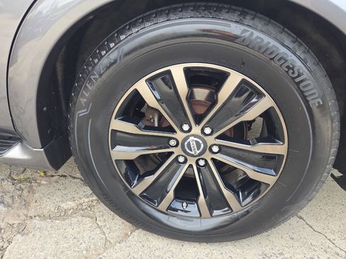 Used 2017 Nissan Armada Platinum w/ Captain Seat Package image 17