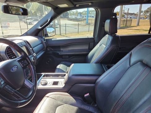 Used 2019 Ford Expedition Limited w/ Equipment Group 303A image 13