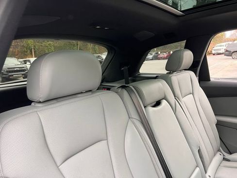 Used 2018 Audi Q7 3.0T Premium Plus w/ Premium Plus Package image 32