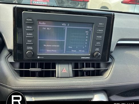 Used 2020 Toyota RAV4 XLE w/ Carpet Mat Package AWD/4WD image 9