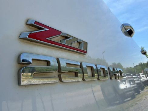 Used 2017 Chevrolet Silverado 2500 LTZ w/ Duramax Plus Package AWD/4WD image 63