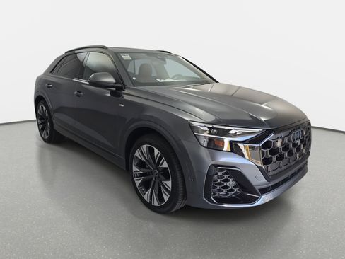 New 2026 Audi Q8 Prestige image 3