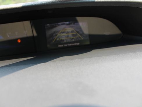 Used 2013 Honda Civic Hybrid Sedan image 19