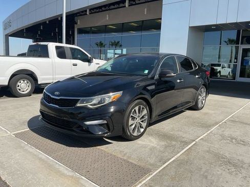 Used 2019 Kia Optima S FWD image 3