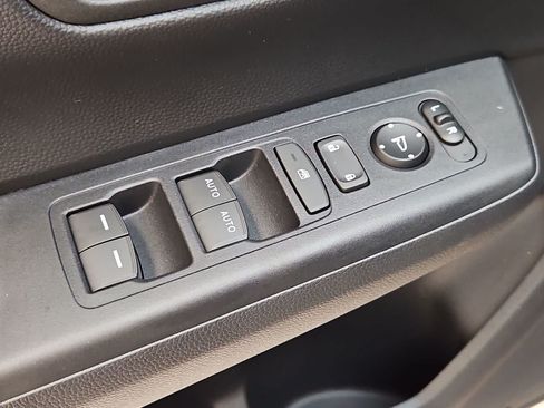Certified 2024 Honda CR-V EX image 17