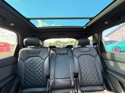 Used 2023 Audi SQ7 Prestige AWD/4WD image 22