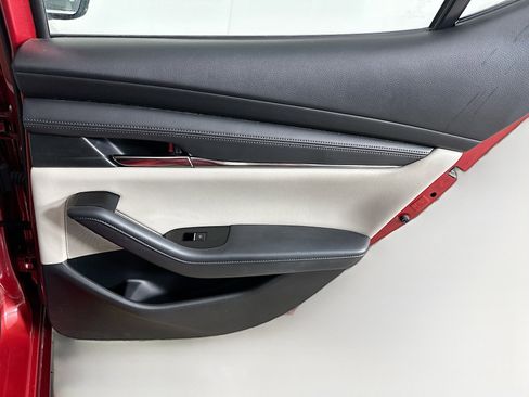 Used 2019 MAZDA MAZDA3 AWD Hatchback image 29