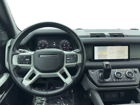 Used 2023 Land Rover Defender 110 SE image 20