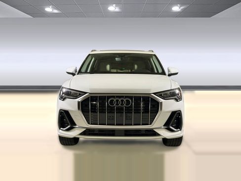 Certified 2025 Audi Q3 2.0T Premium Plus w/ Premium Plus Package image 6