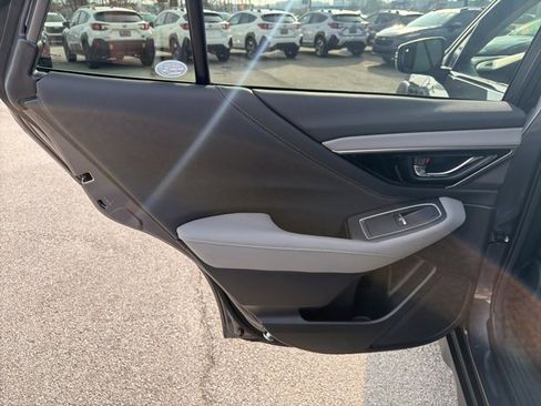Used 2025 Subaru Outback Limited w/ Popular Package #2 image 17