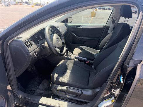 Used 2016 Volkswagen Jetta SE FWD image 8