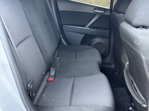 Used 2013 MAZDA MAZDA3 i SV image 17