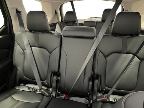 New 2025 Honda Pilot EX-L image 28