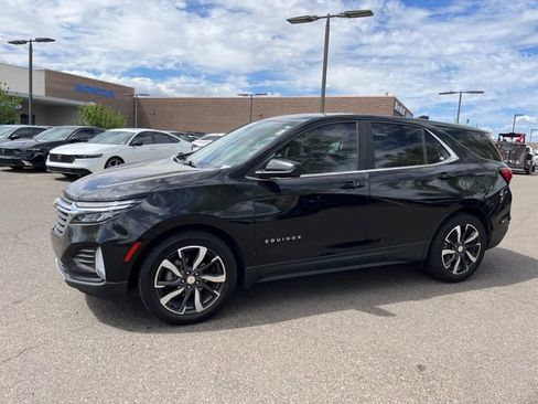 Used 2022 Chevrolet Equinox LT image 1