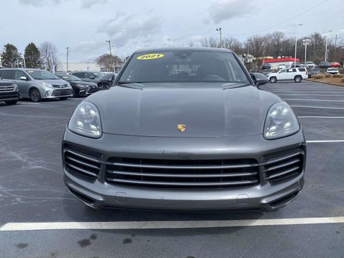 Used 2021 Porsche Cayenne AWD/4WD image 2