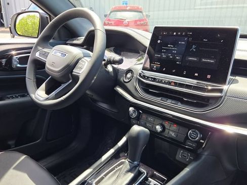 New 2026 Jeep Compass Latitude AWD/4WD image 10