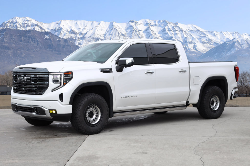 Used 2023 GMC Sierra 1500 Denali Ultimate AWD/4WD image 2