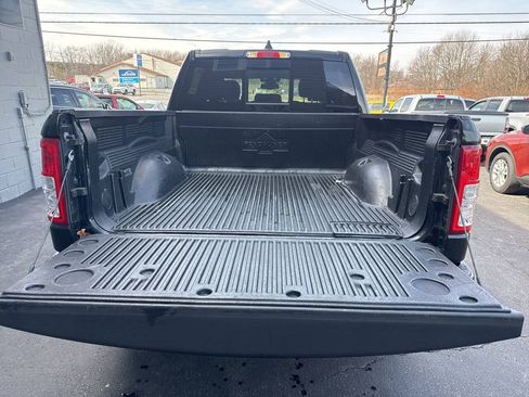 Used 2019 RAM 1500 Big Horn AWD/4WD image 17