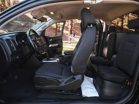 Used 2019 Chevrolet Colorado LT image 14