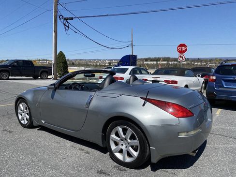 Used 2005 Nissan 350Z Touring image 15