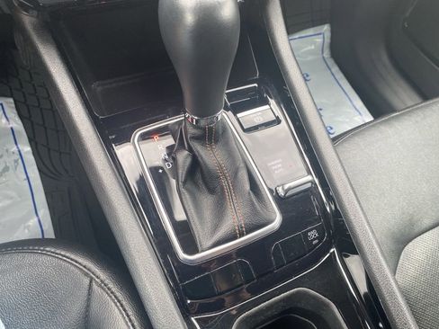 Certified 2022 Jeep Compass Limited image 25