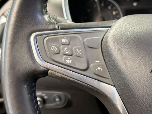 Used 2020 Chevrolet Equinox LT FWD image 28