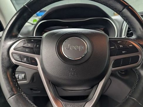 Used 2021 Jeep Cherokee Latitude Lux AWD/4WD image 19