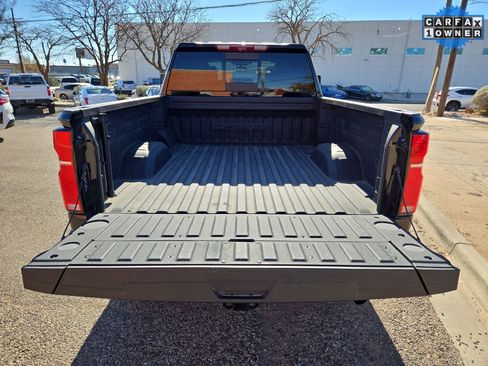Used 2024 Chevrolet Silverado 2500 ZR2 w/ ZR2 Bison Edition image 12