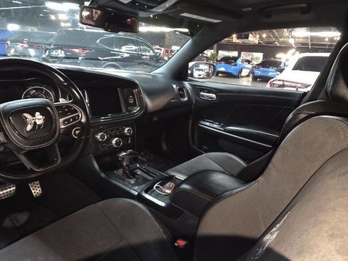 Used 2020 Dodge Charger Scat Pack RWD image 32