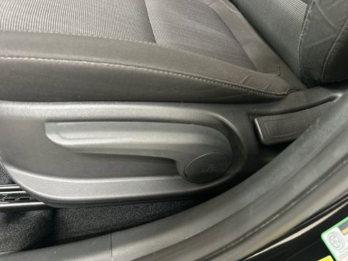 Used 2022 Hyundai Kona SEL AWD/4WD image 10