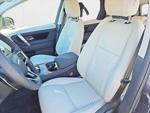 New 2025 Land Rover Discovery Sport S image 15