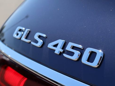 New 2026 Mercedes-Benz GLS 450 4MATIC image 8