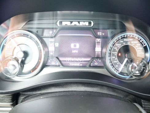 Used 2019 RAM 2500 Limited AWD/4WD image 9