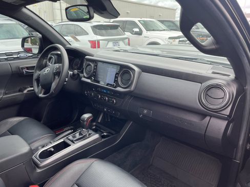 Used 2023 Toyota Tacoma TRD Pro AWD/4WD image 17