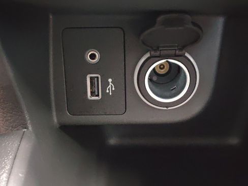 Certified 2025 Nissan Kicks Play S FWD image 22