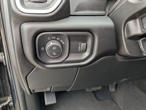 Used 2024 RAM 2500 Big Horn w/ Sport Appearance Package AWD/4WD image 25