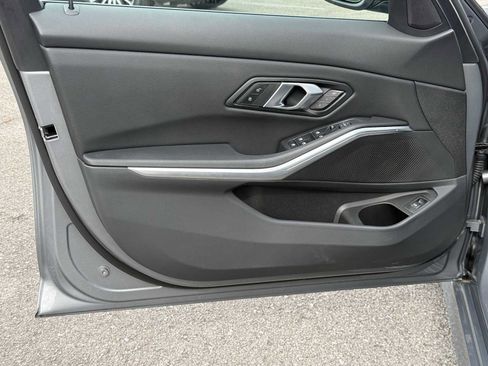 Used 2025 BMW 330i Sedan image 25