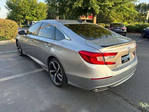 Used 2022 Honda Accord Sport image 5