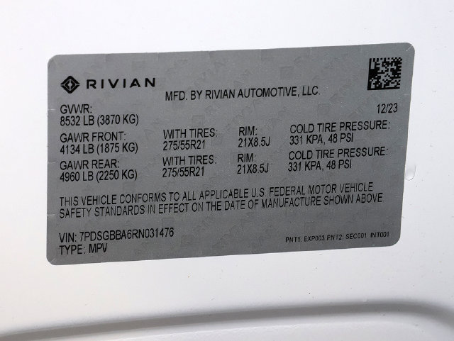 Used 2024 Rivian R1S Adventure Dual AWD/4WD image 39
