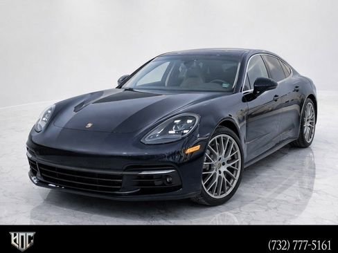 Used 2018 Porsche Panamera 4S image 1